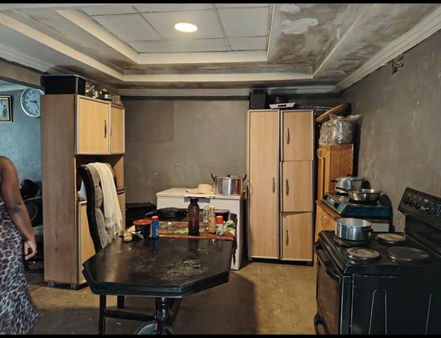 2 BEDROOM HOUSE FOR SALE IN PALM RIDGE